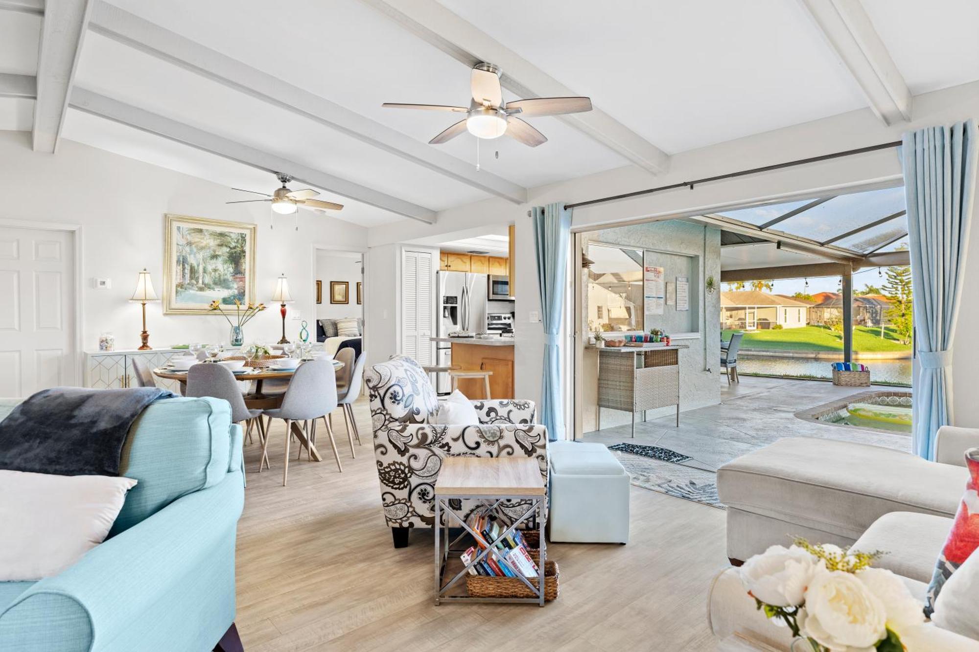 קייפ קורל Serenity Waterfront Villa With King Suite, Private Pool, Great Lanai Enclosure And Long Water Views מראה חיצוני תמונה