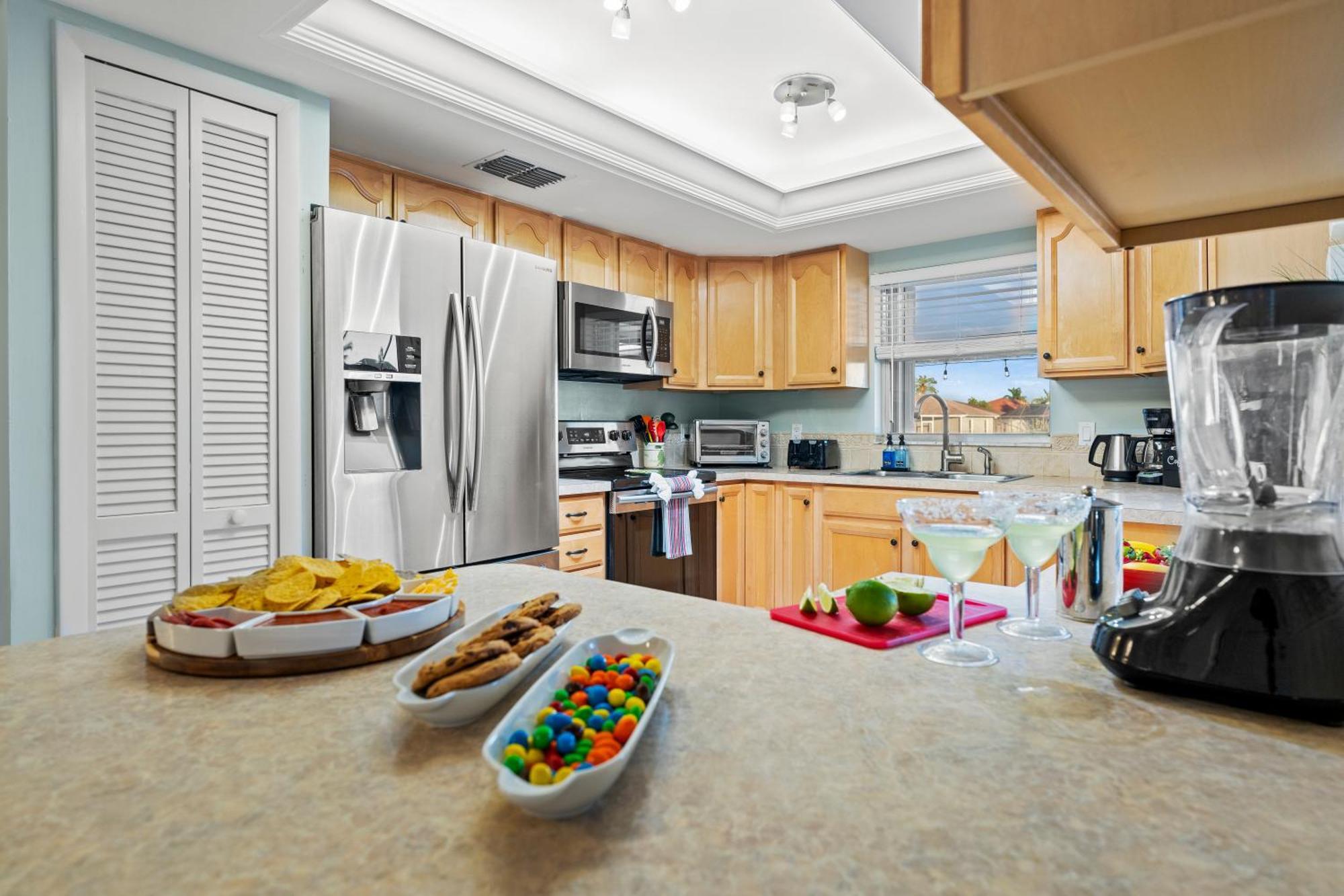 קייפ קורל Serenity Waterfront Villa With King Suite, Private Pool, Great Lanai Enclosure And Long Water Views מראה חיצוני תמונה